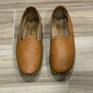 Sabah Tan Men's Loafers- EUC. Gorgeous color!!